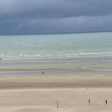 شقة In Near The Sea, Cleaning Included *